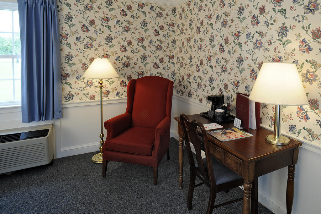 Old Sturbridge Inn & Reeder Family Lodges Extérieur photo