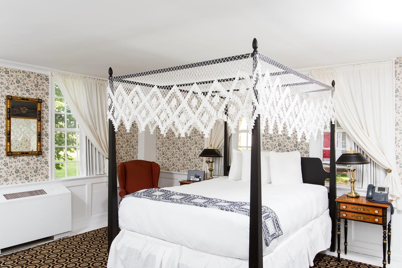 Old Sturbridge Inn & Reeder Family Lodges Extérieur photo