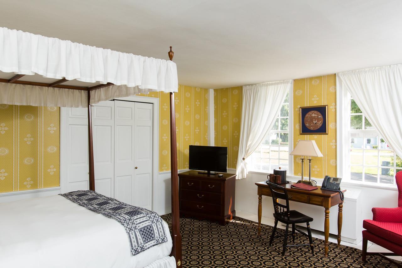 Old Sturbridge Inn & Reeder Family Lodges Extérieur photo