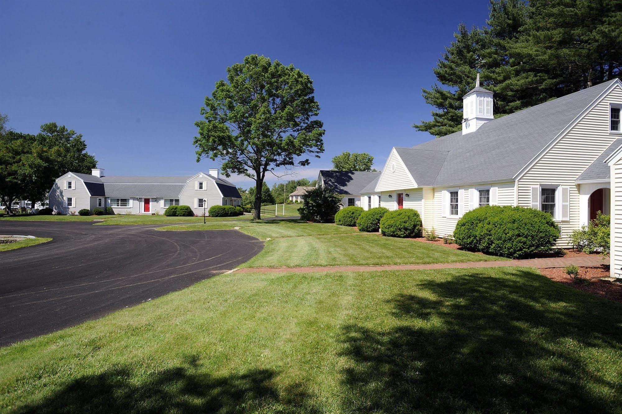 Old Sturbridge Inn & Reeder Family Lodges Extérieur photo