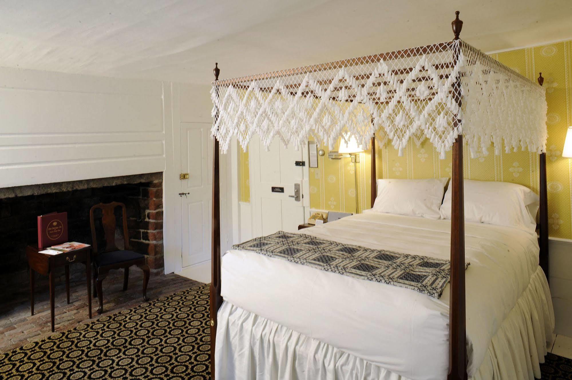 Old Sturbridge Inn & Reeder Family Lodges Extérieur photo
